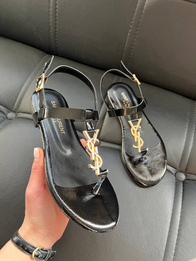 'Y Sandals