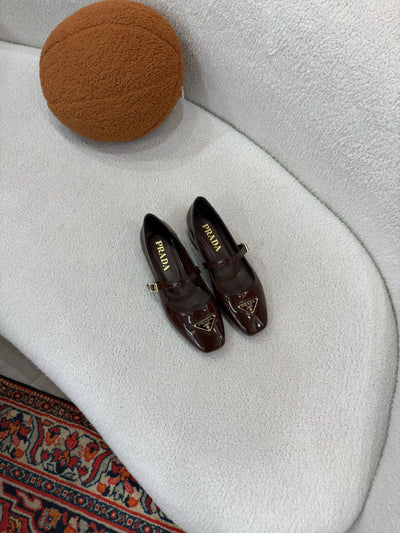 P -Shoes