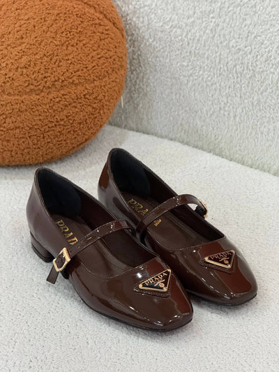 P -Shoes