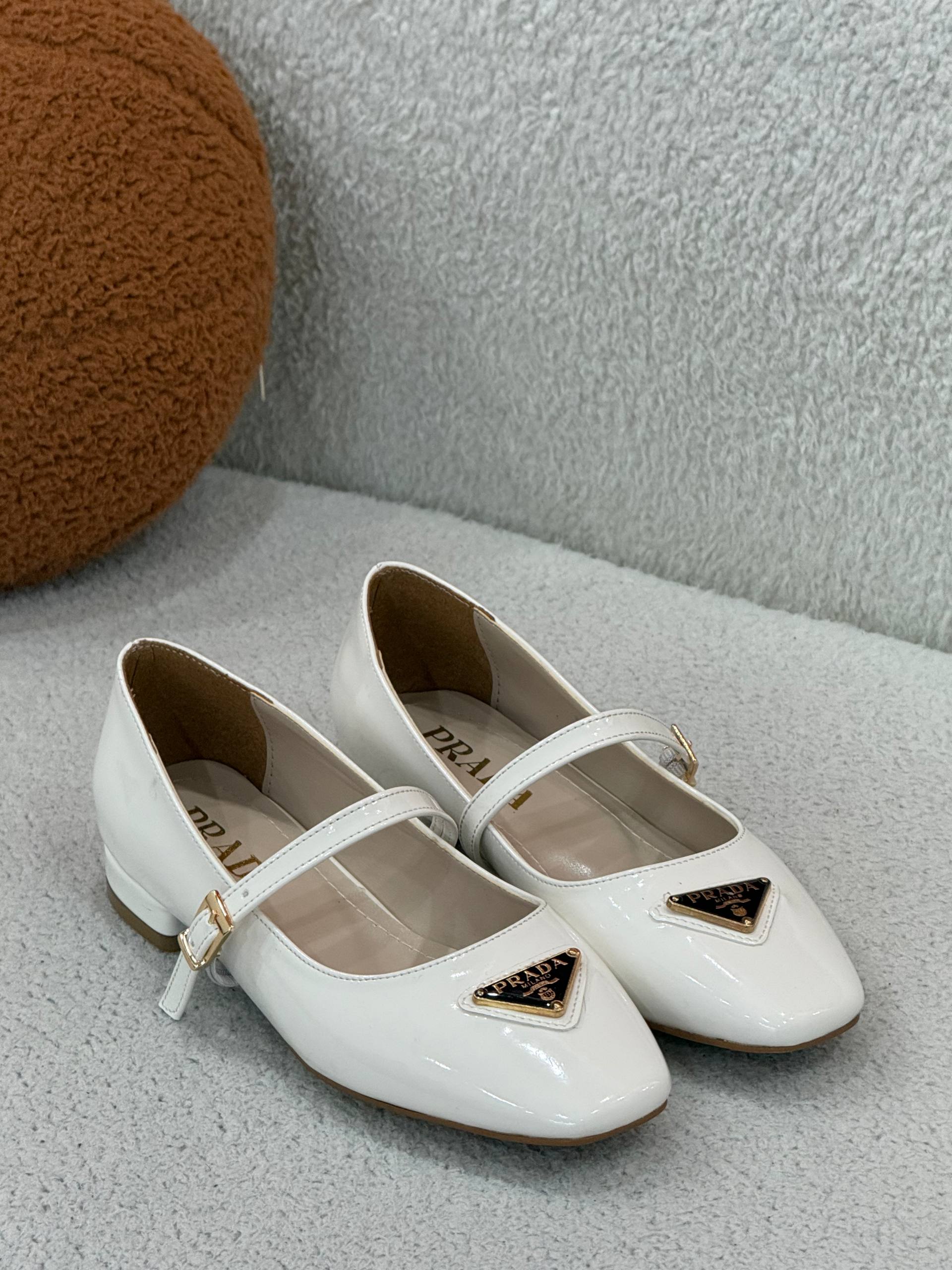 P -Shoes