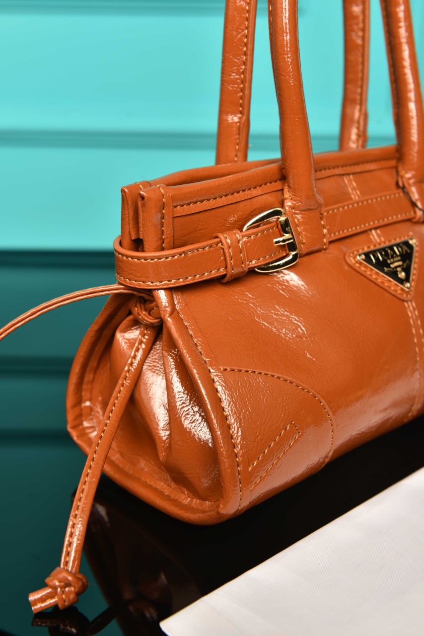 '-Bonnie Leather Mini Handbag