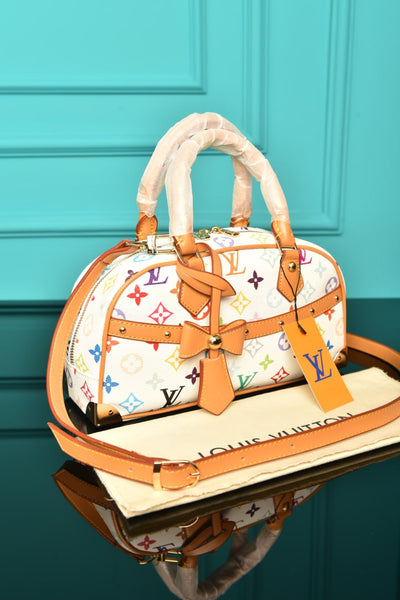 '- Handbag East-West
