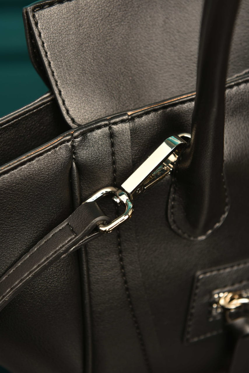 '-Small New Luggage in Supple