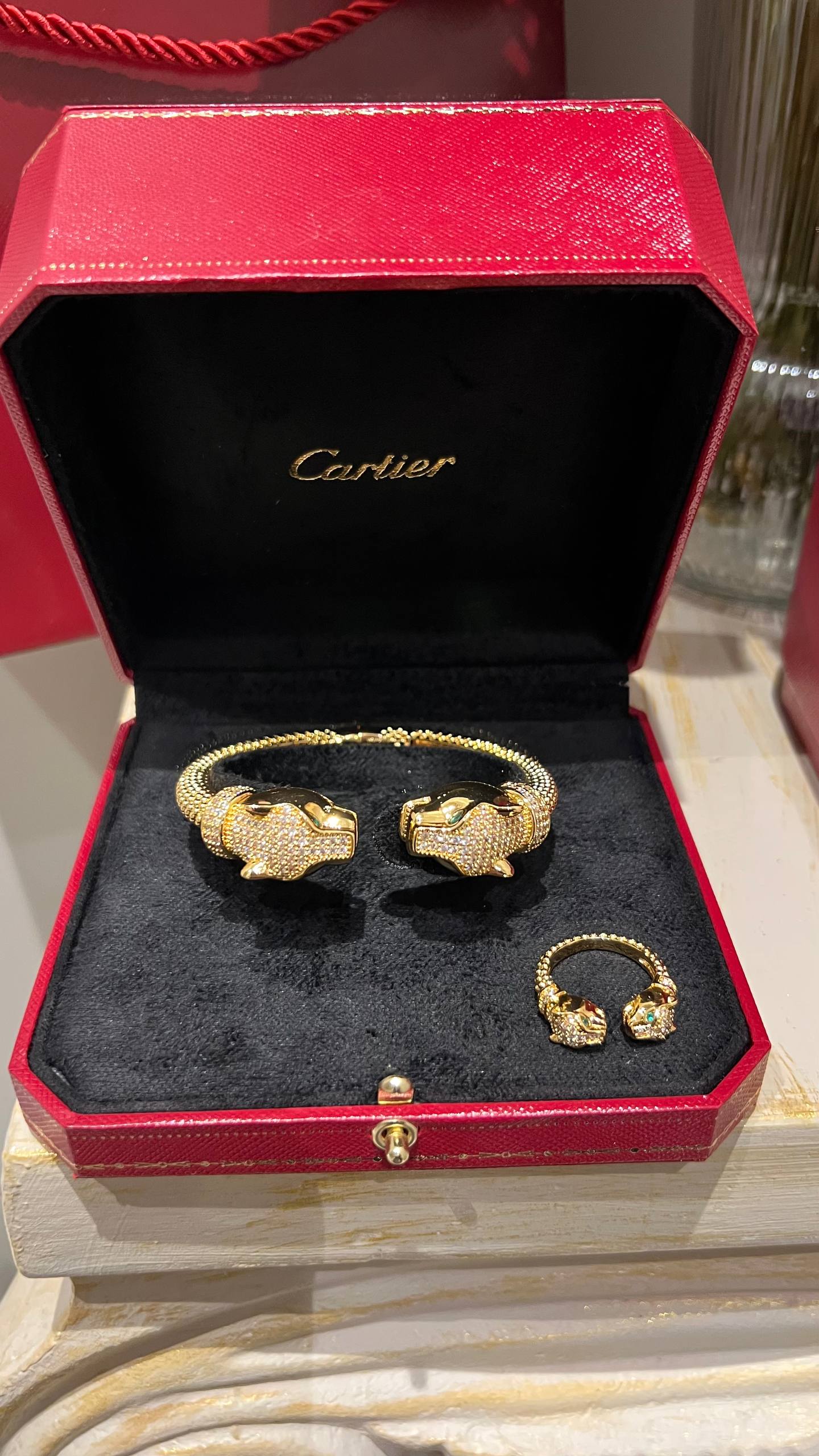 C- Bracelet ring + box  Fullset