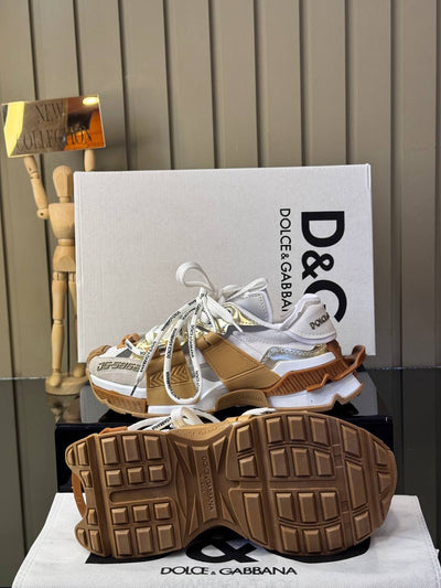 D - Shoes