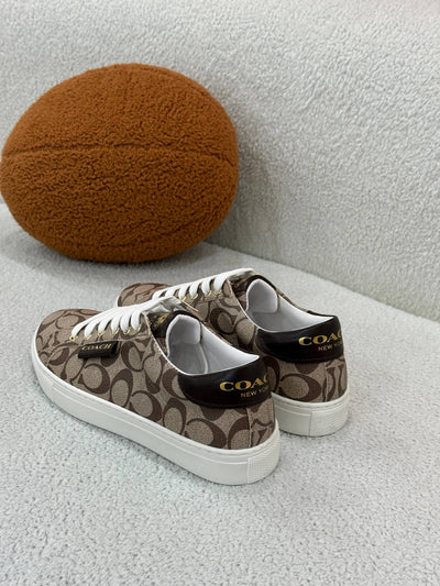 C - SNEAKERS