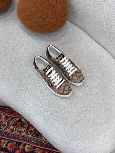 C - SNEAKERS