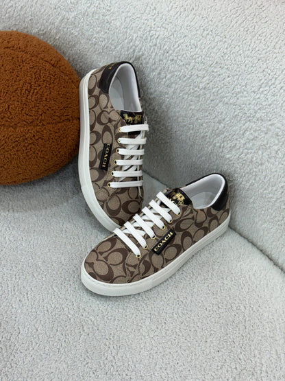 C - SNEAKERS