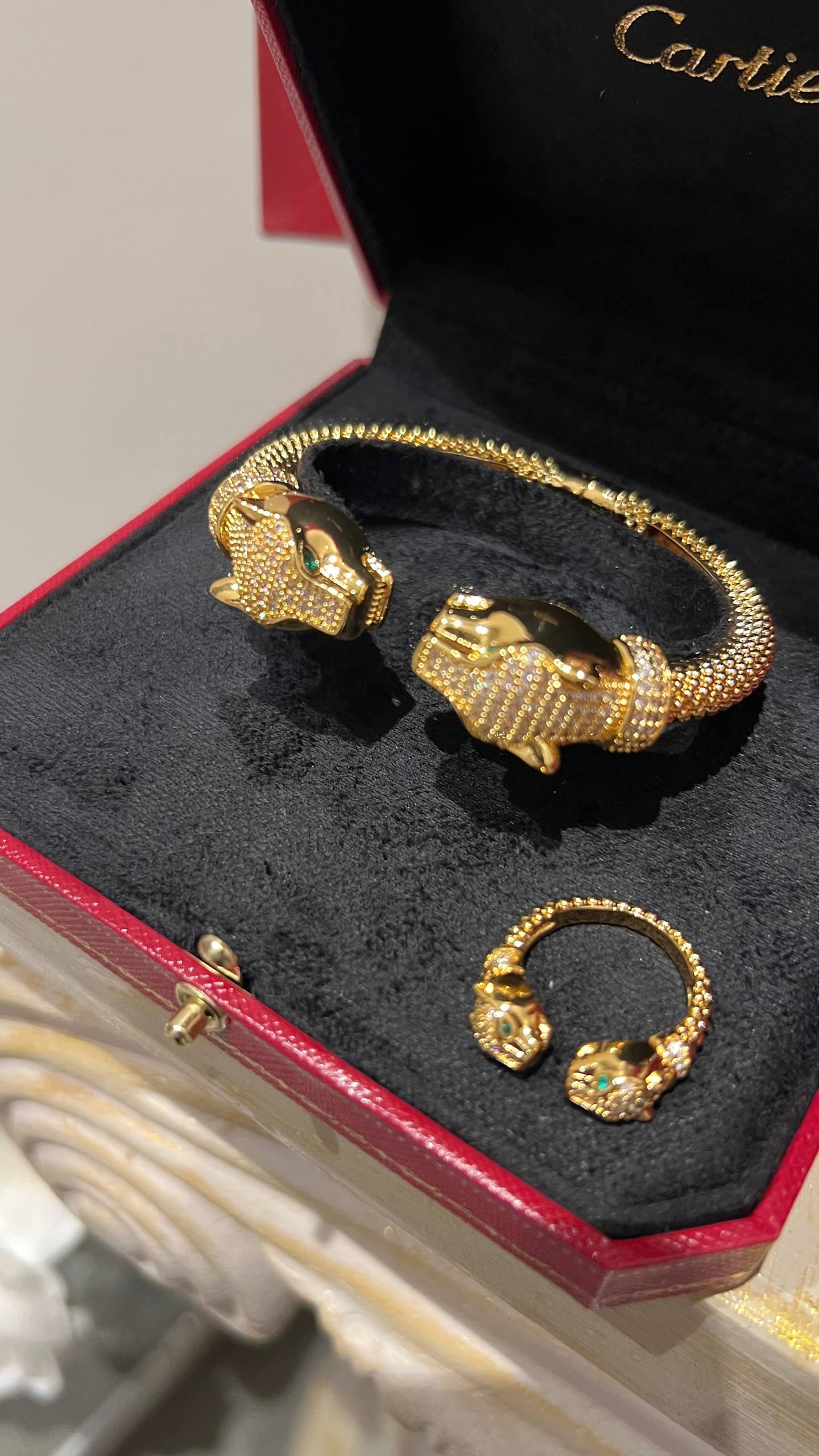C- Bracelet ring + box  Fullset