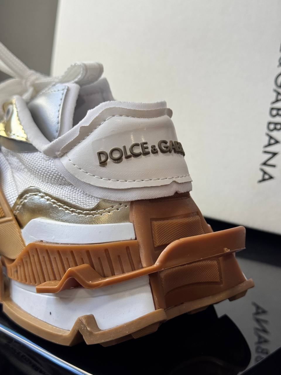 D - Shoes