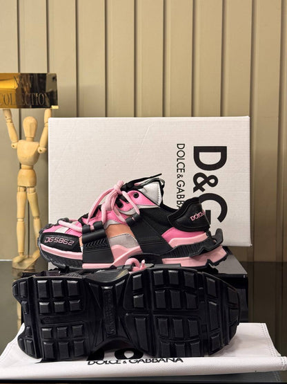 D - Shoes