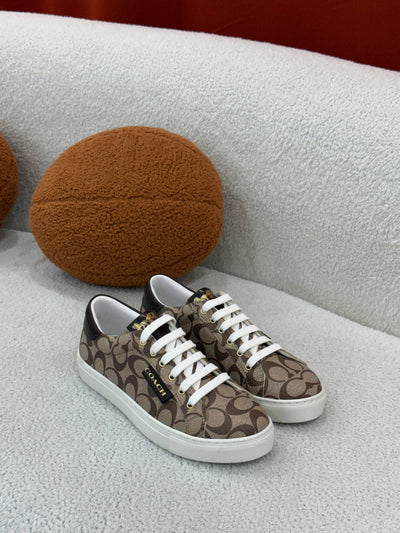 C - SNEAKERS