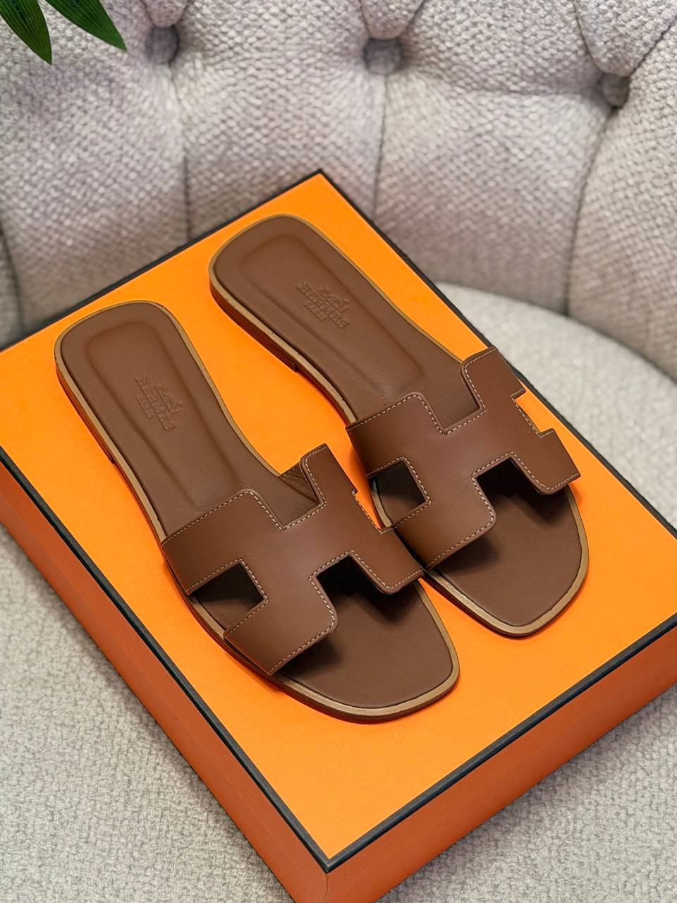 H - Sandals