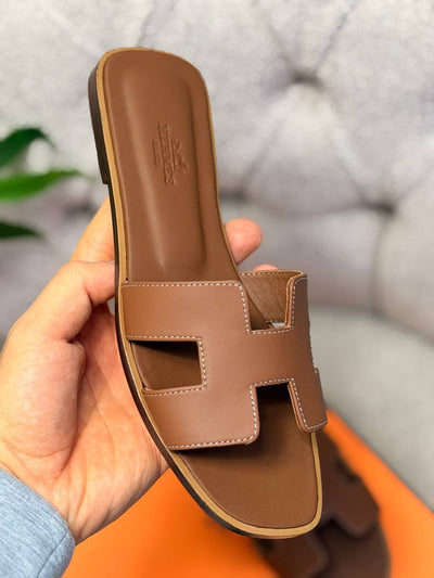 H - Sandals