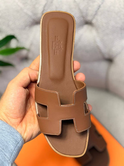 H - Sandals