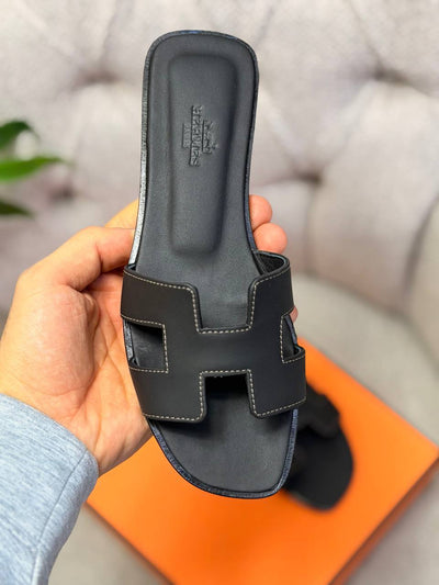 H - Sandals