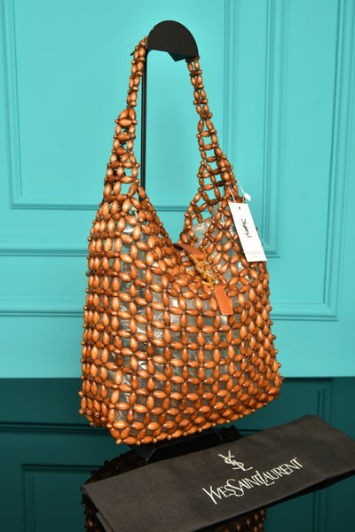 '- Le 5 A 7 Large in Wood Beads