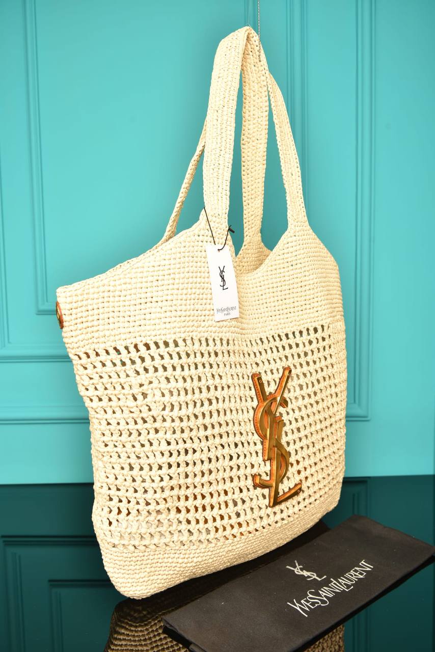 '-Icare in Raffia