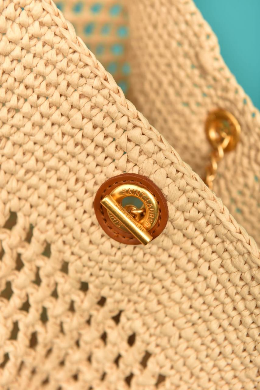 '-Icare in Raffia