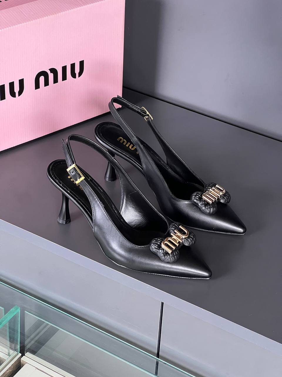 '-MM Heel