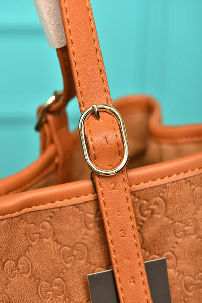 'G- Emblem Medium Tote Bag