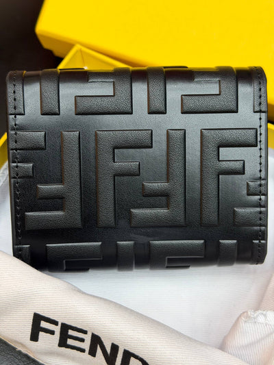 F - Wallet