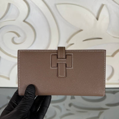 'H - Wallet