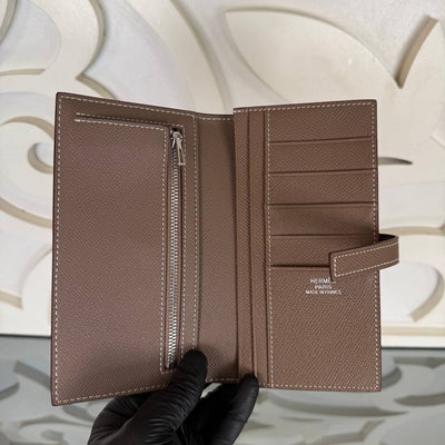 'H - Wallet