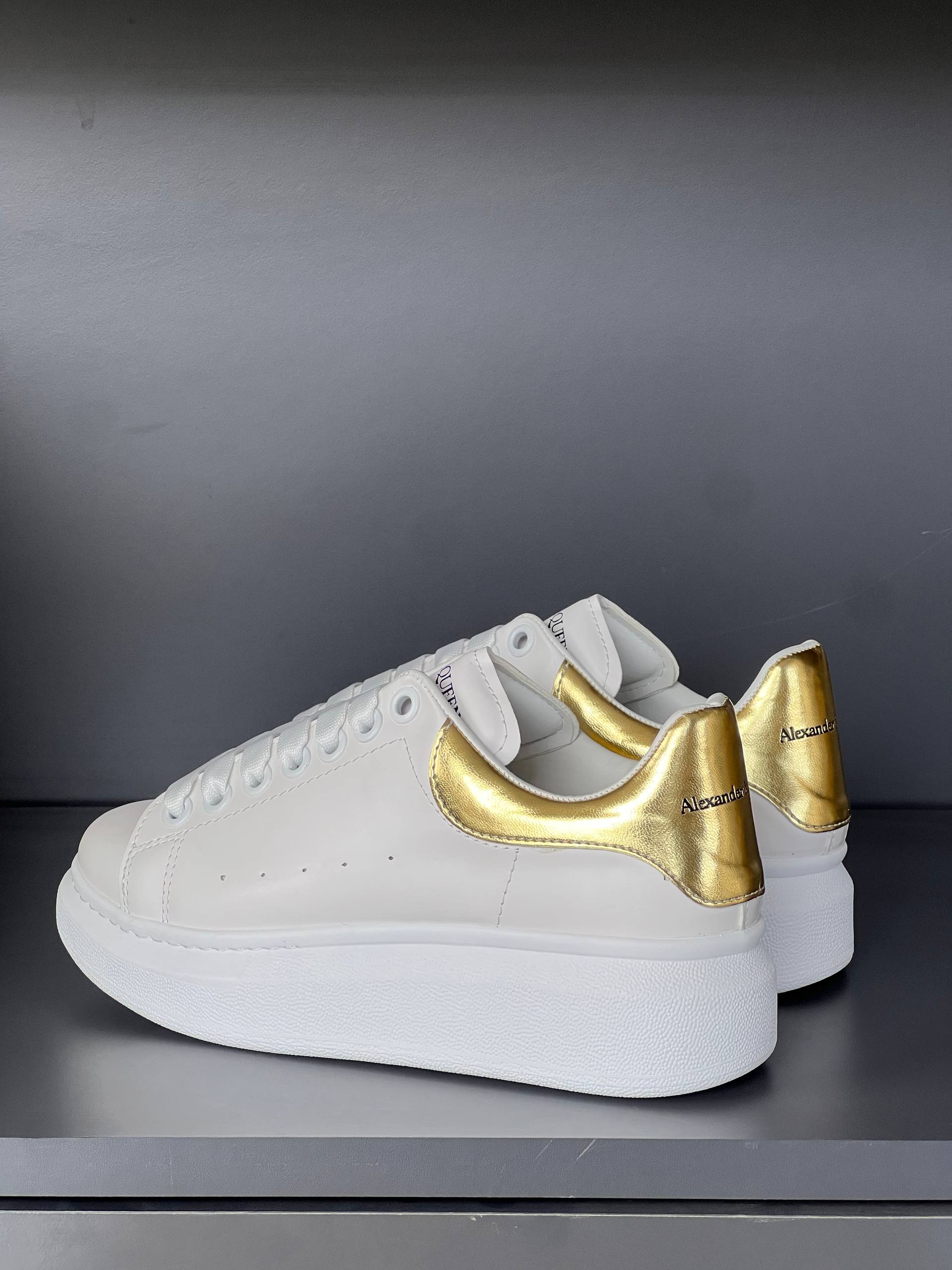 'A - Sneaker Golden