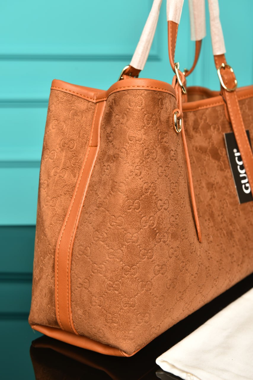 'G- Emblem Medium Tote Bag