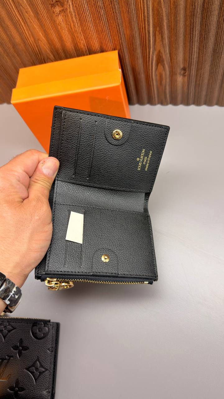 'L - Wallet