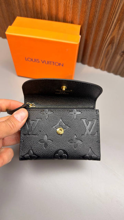 'L - Wallet