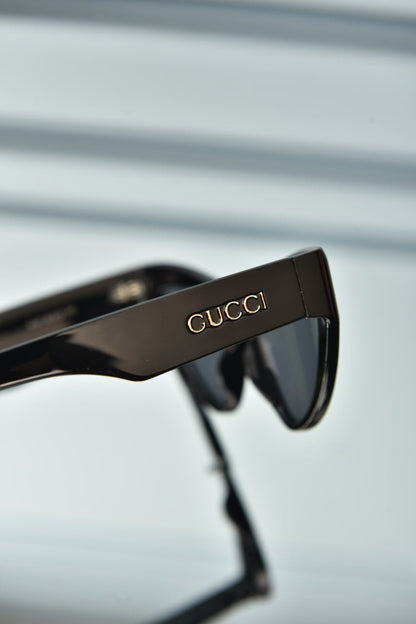 'G - Sunglasses