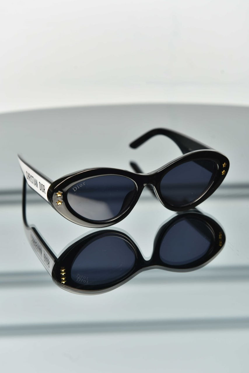 'D - Sunglasses