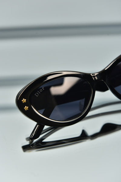 'D - Sunglasses