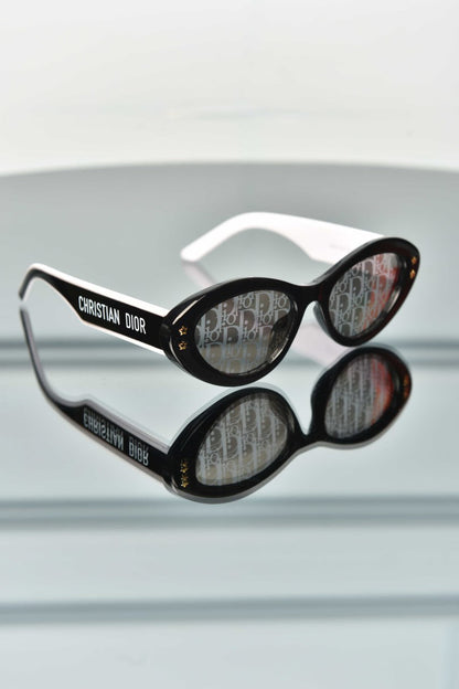 'D - Sunglasses