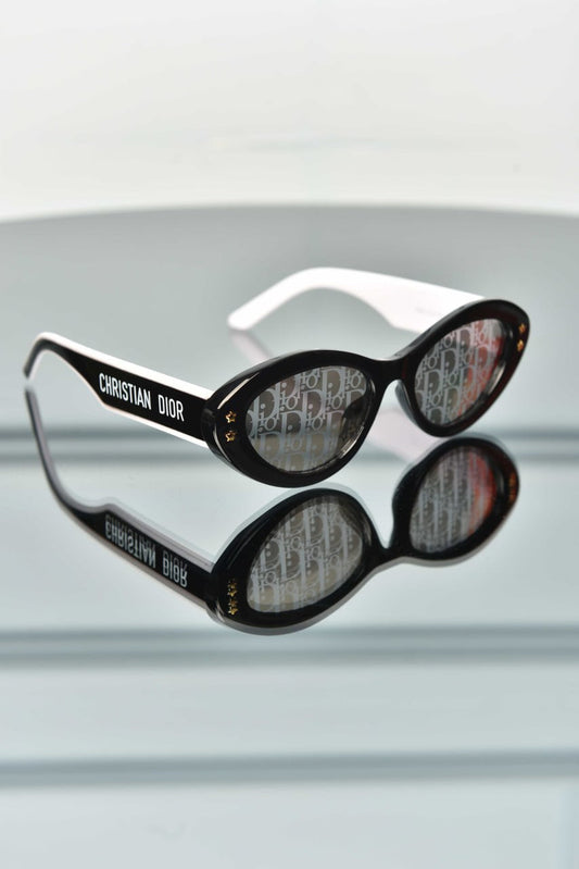 'D - Sunglasses