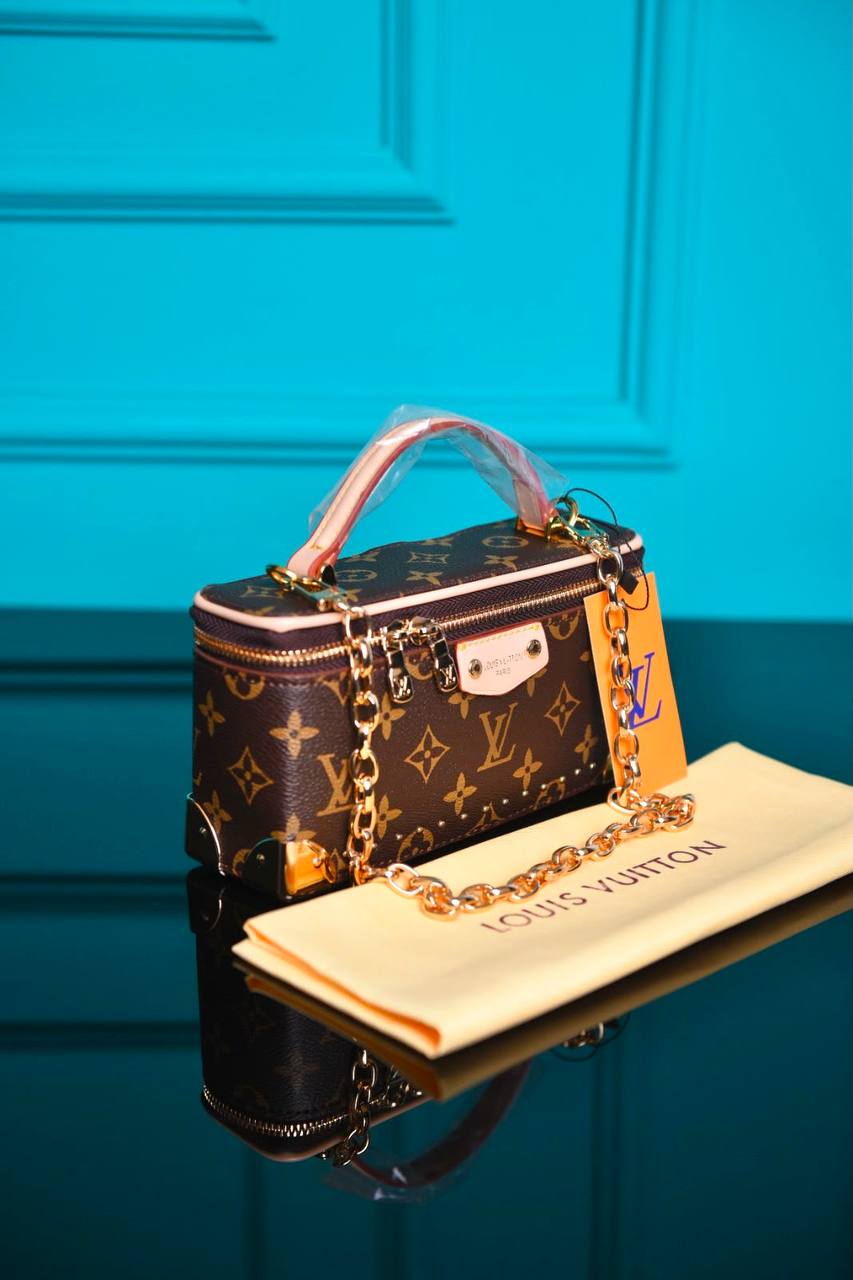 Vanity Pouch Trunk